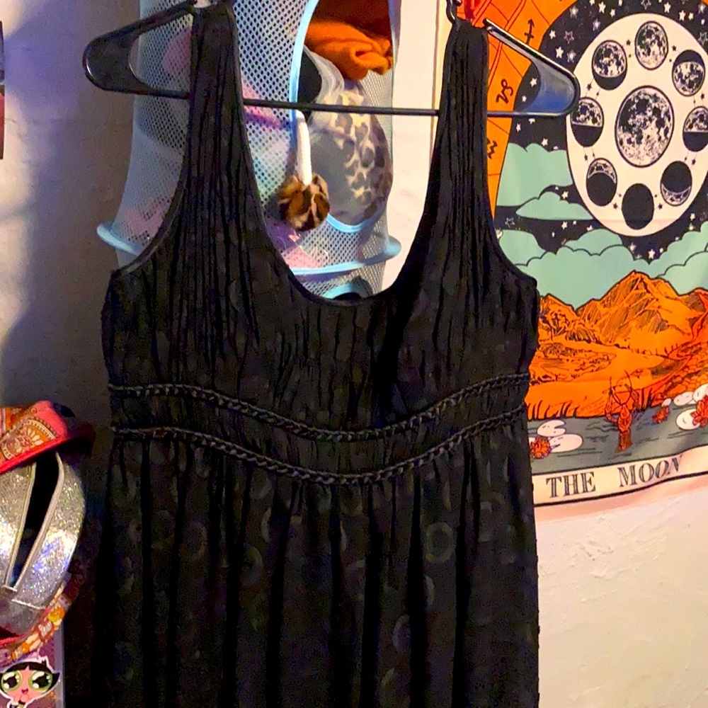 Black Scoop Neck Sleeveless Adrianna Papell Dress